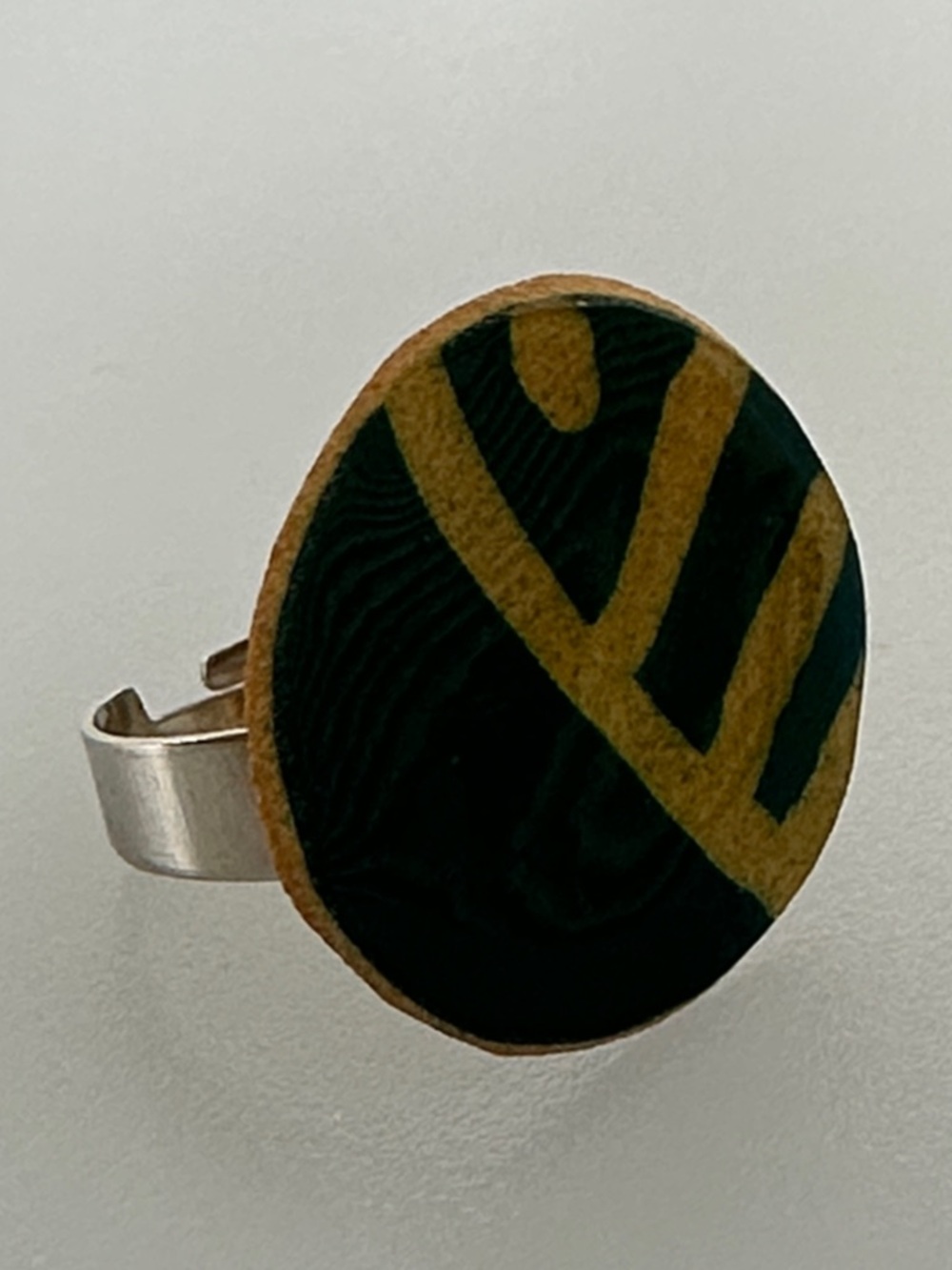 artesian Ring with Abstract Stripe Design - Picture 3 of 5